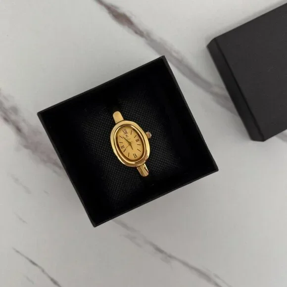 Sku0290 Gold mini watch gold bracelet+gift box Vintage vibe  display picture 3